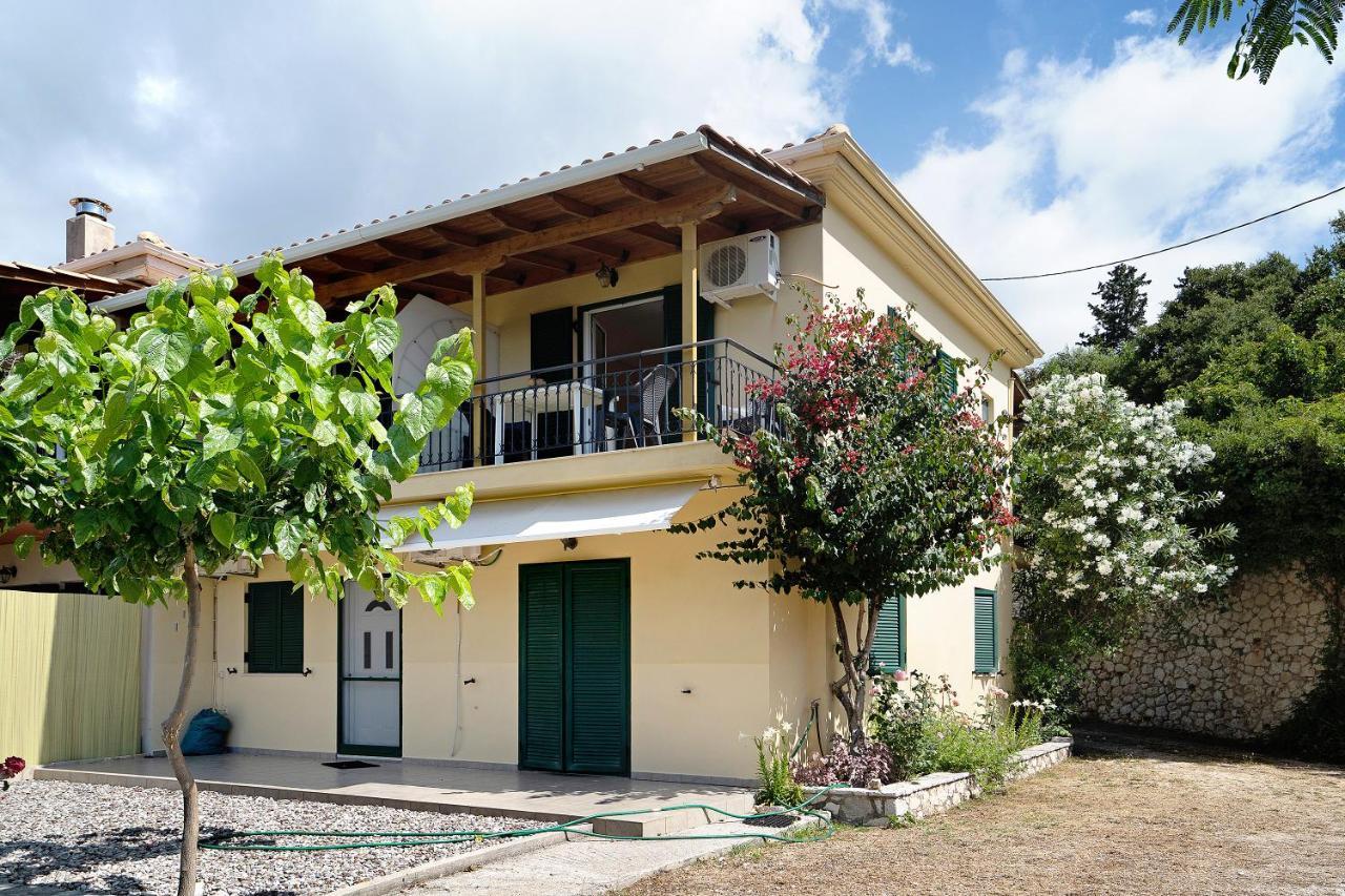 Vardia Studio B Mikros Gialos Exterior foto